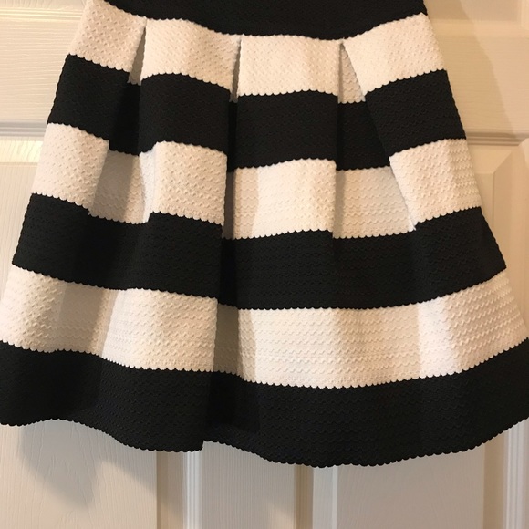 🔥Sale @$12!🔥NWOT Xhilaration Skirt - Picture 2 of 3